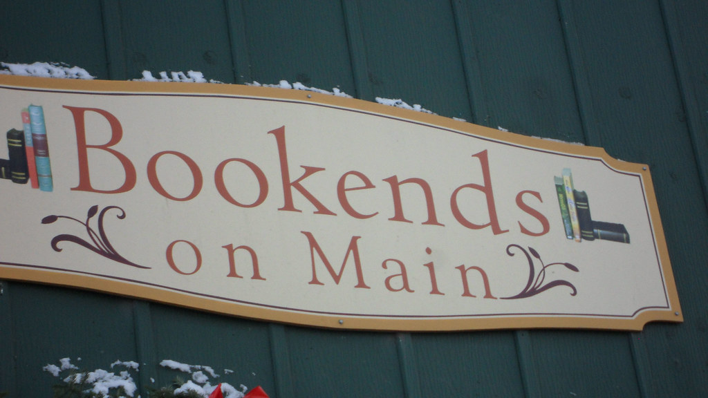 Jenson Bookends on Main, Menomonie, WI 54751 Designed by … Flickr