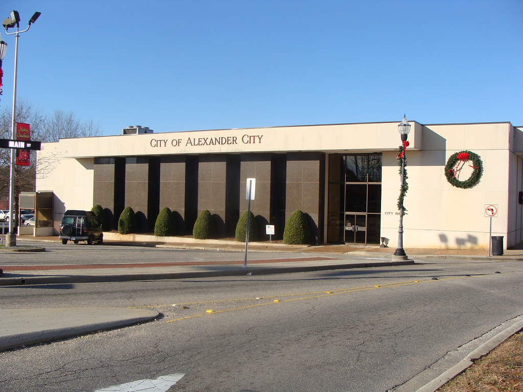 Alexander City, Al. City Hall Alexander City is called Ale… Flickr