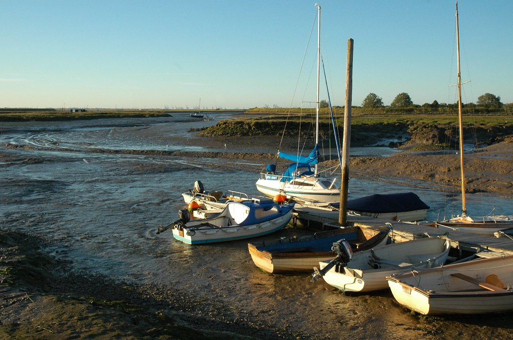 Walton on the Naze at low tide John Flickr