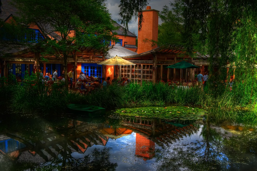 Rat's Restaurant Grounds for Sculpture andrew.fonarev Flickr