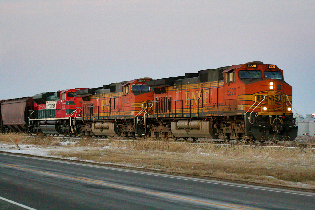 BNSF 5220 Brookston, Indiana CSX Monon Subdivision. Sout… Flickr