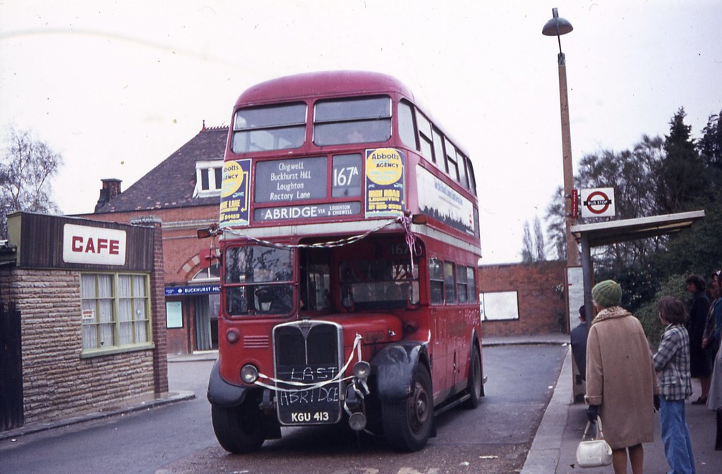 R 167A RT1544 9.4.76 Buckhurst Hill Station. LDO. trolleyjohn654 Flickr