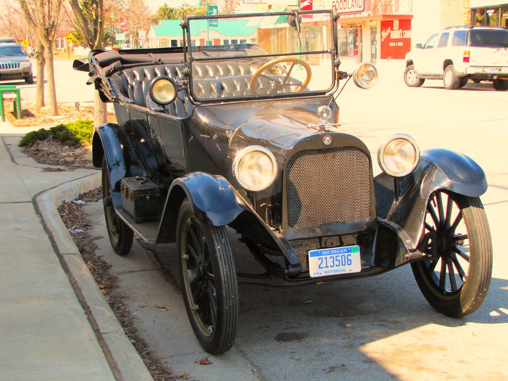 Mendon Automobile One of those horseless carriages parked … Flickr