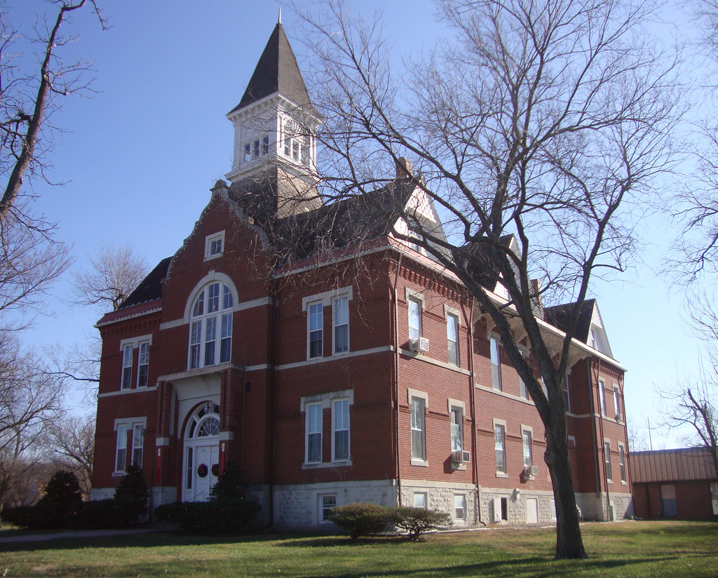 Linn County Courthouse (Mound City, Kansas) This structure… Flickr