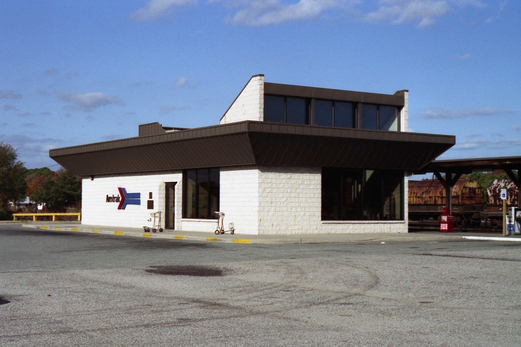 Amtrak Newport News Amtrak station in Newport News, VA. Op… Flickr