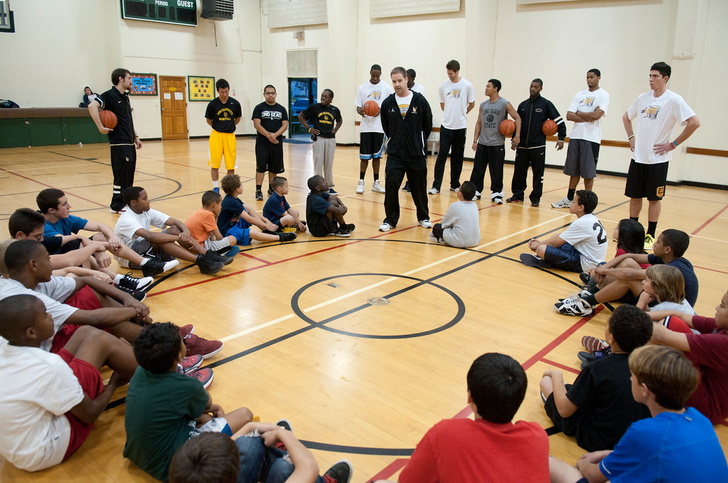 Parks & Rec Youth Basketball with CSULB 8 Thomas Wasper Flickr