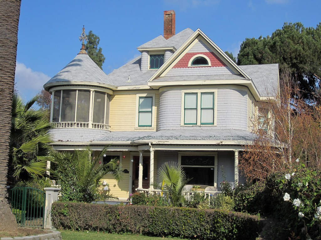 BatkinChrysler House 47. BatkinChrysler House (4539 Rubi… Flickr