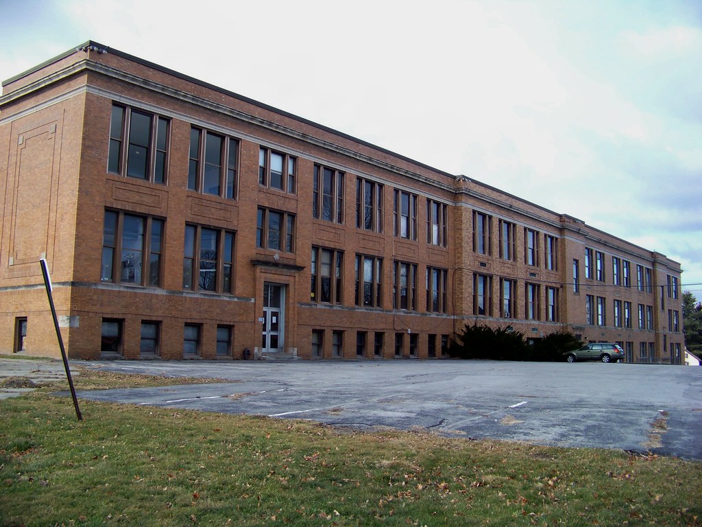 Former Beacon High School The former high school for Beaco… Flickr