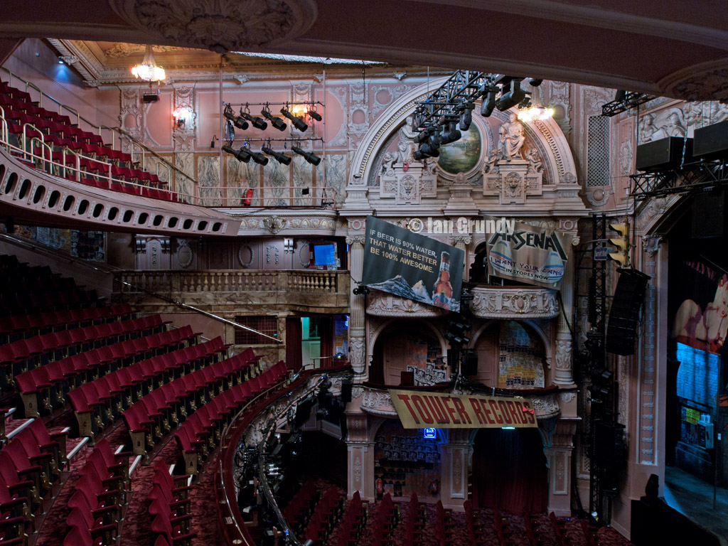 Shaftesbury 7516 Shaftesbury Theatre London, a notably att… Flickr