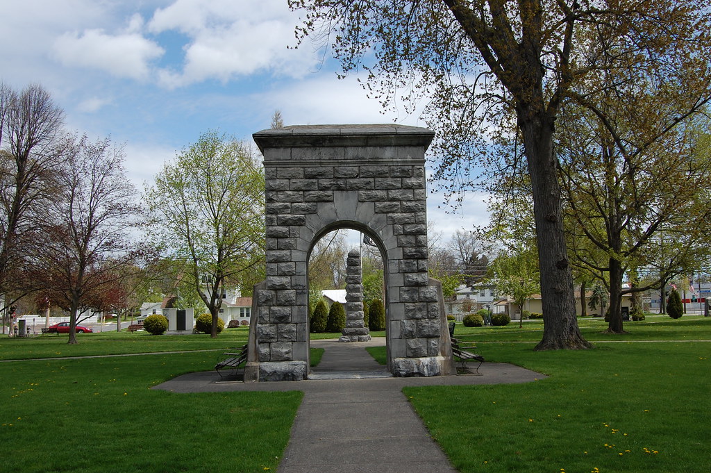 Lafayette Park Waterloo, NY The arch in Lafayette Park … Flickr