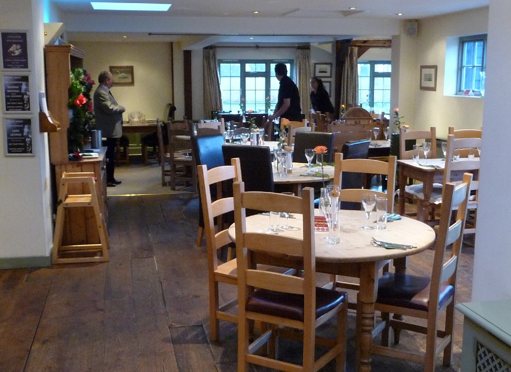 120031 NMN Lunch, Compasses Pattiswick, Essex 12 Dec 11 Flickr