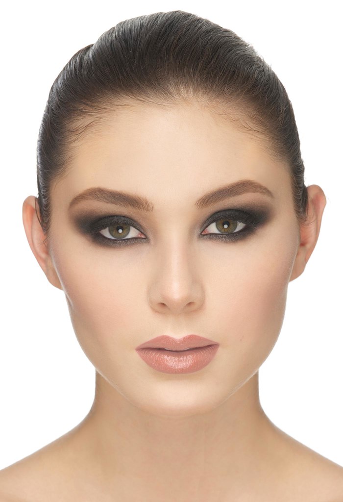Smokey Eyes for Dummies By Donna Mee Photography by David … Flickr