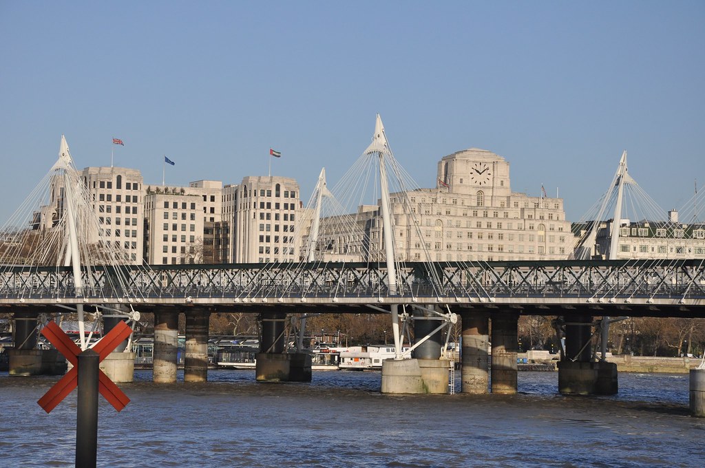 Bridge to Trafalgar Square Nathan Flickr