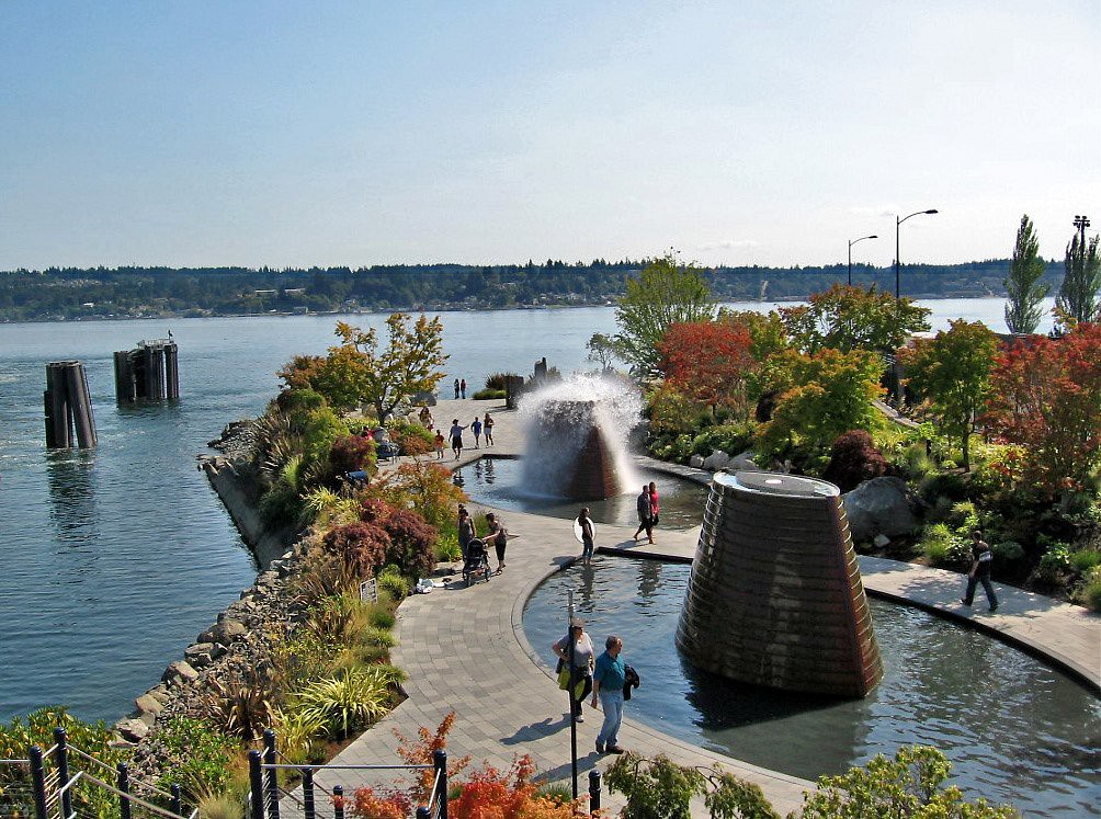 Fountains at waterfront, Bremerton, Washington Grounds of … Flickr