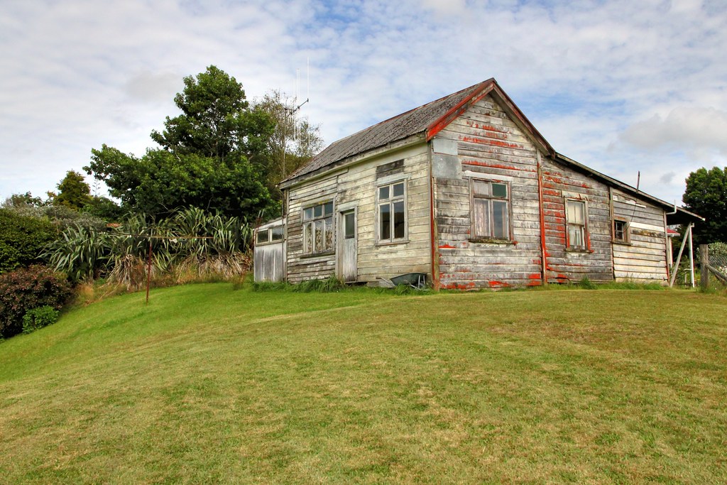 Old house, Glen Massey, Waikato, New Zealand This side of … Flickr