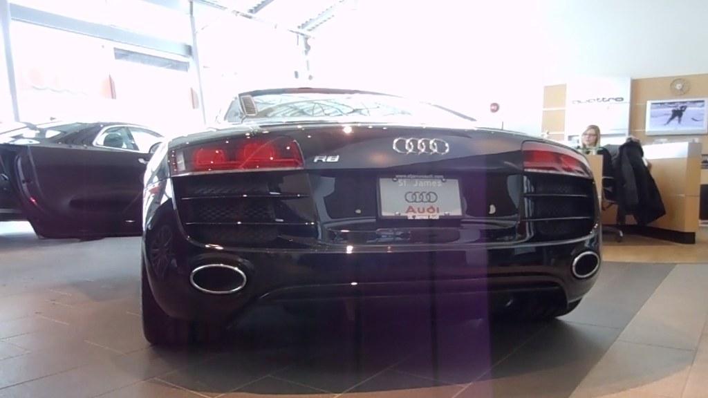 Audi R8 V10 Anyways, a Audi R8 V10 Start in St James Audi,… Flickr