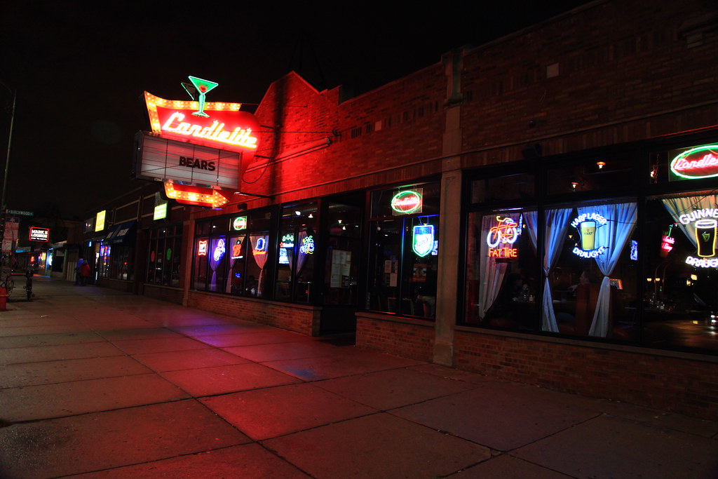 Candlelite Chicago restaurant and sports bar in Rogers Par… Flickr