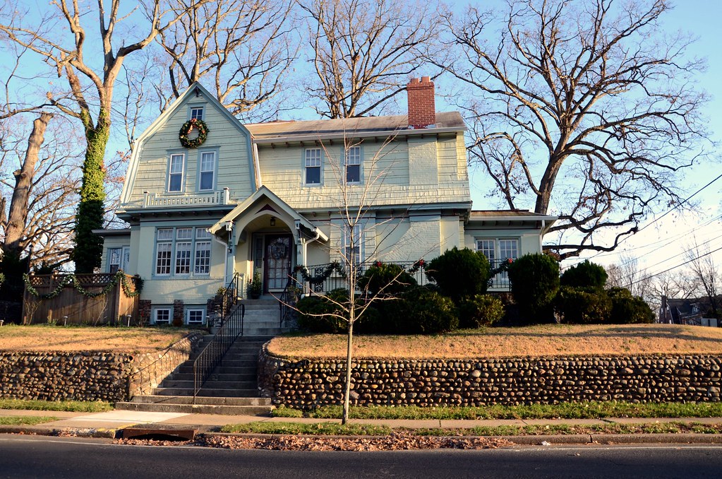 Parkside Ave. home Trenton NJ An elegant gambrel roofed … Flickr
