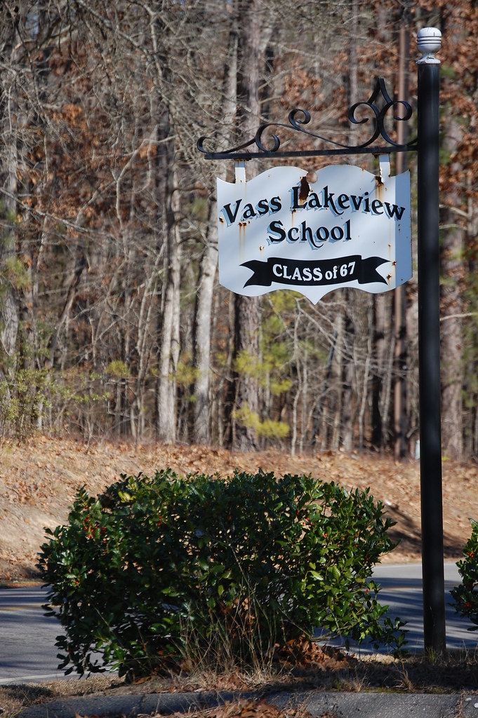 VassLakeview School On the back entrance of this small co… Flickr