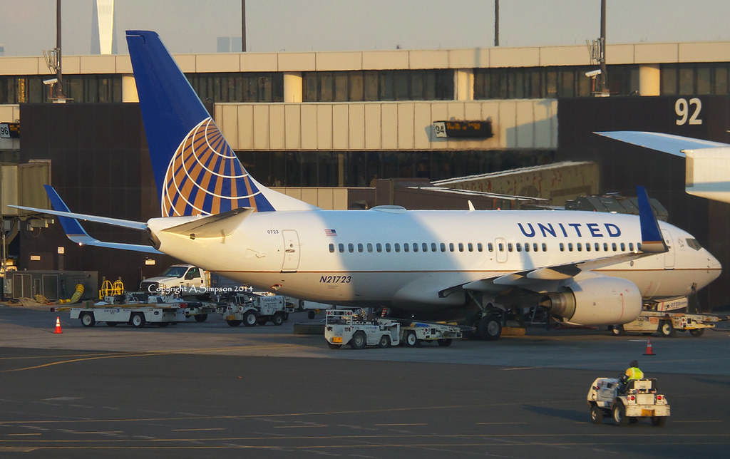 Newark United Baggage Services IUCN Water