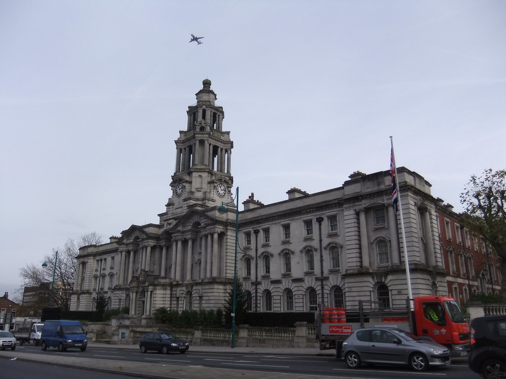 Stockport Town Hall Stockport lies directly beneath the fi… Flickr