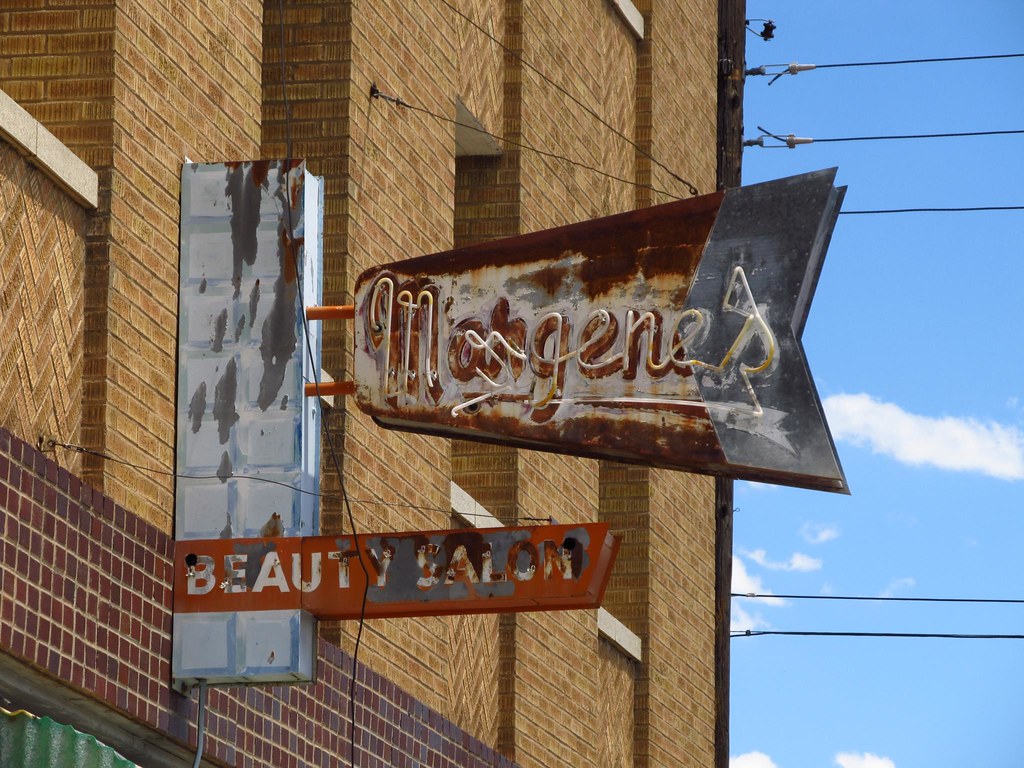 La Junta, Colorado Mahgene's Beauty Salon Jasperdo Flickr