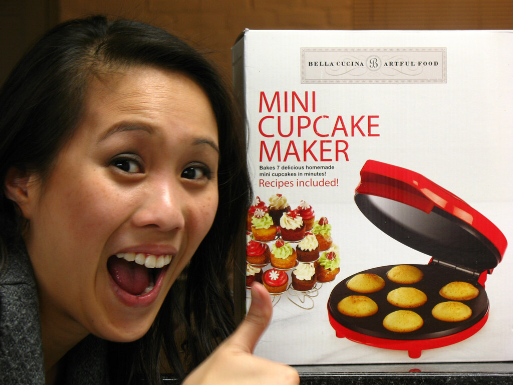 68/365 MINI CUPCAKE MAKER! We had our office holiday dinne… Flickr