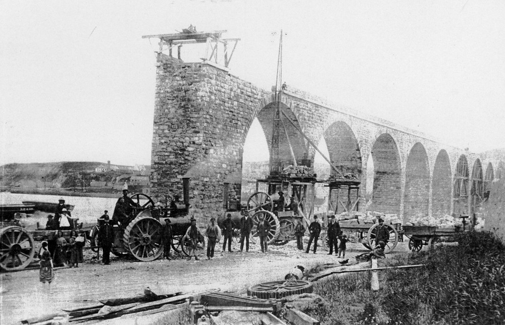 Cullen Viaducts built 188486 to carry the railway over th… Flickr