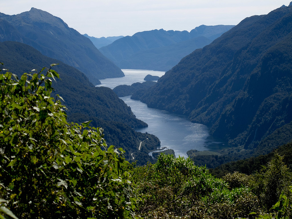 Deep Cove Looking from the Wilmot Pass Road down to the se… Flickr
