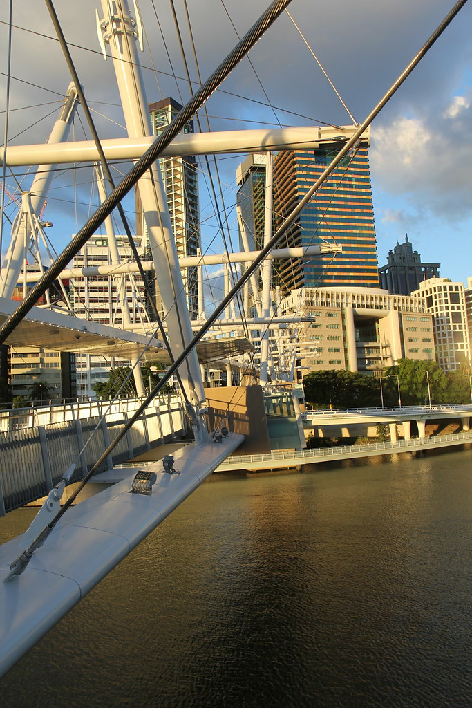 Kurilpa Bridge Kurilpa Bridge Brisbane, Queensland, Aust… BenJ.AU Flickr