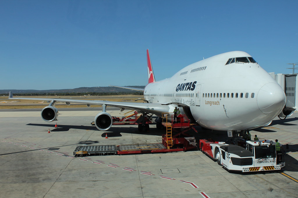 Qantas Airways Boeing 747438 VHOJD (Perth Airport) Flickr