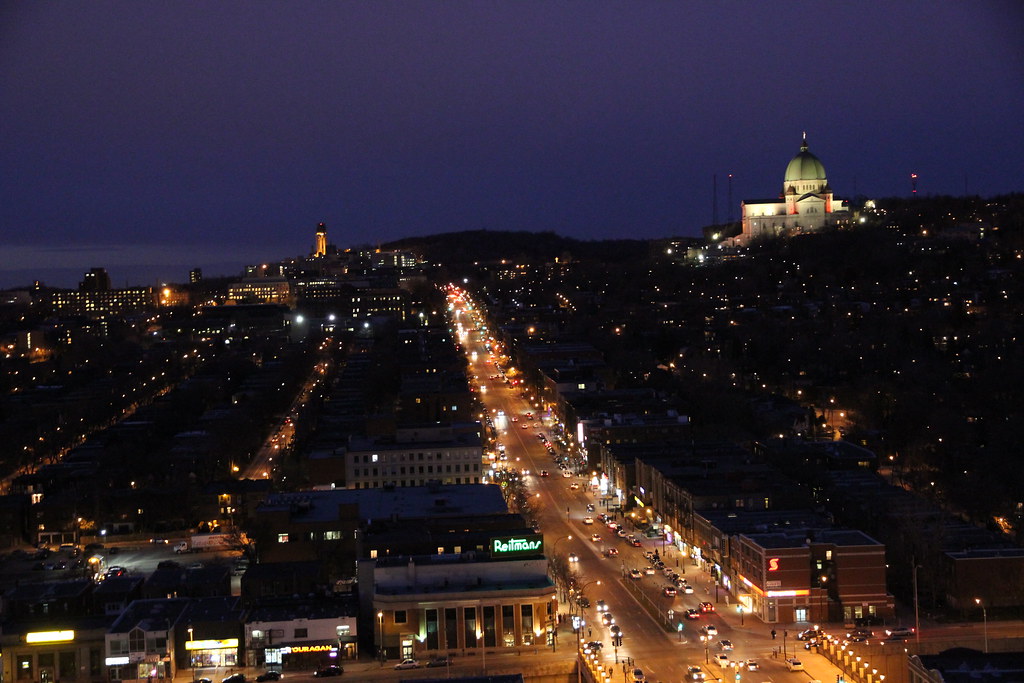 Zakat_5120_Av_Earnscliffe_Montreal_Quebec_Apr_2012 008 Flickr