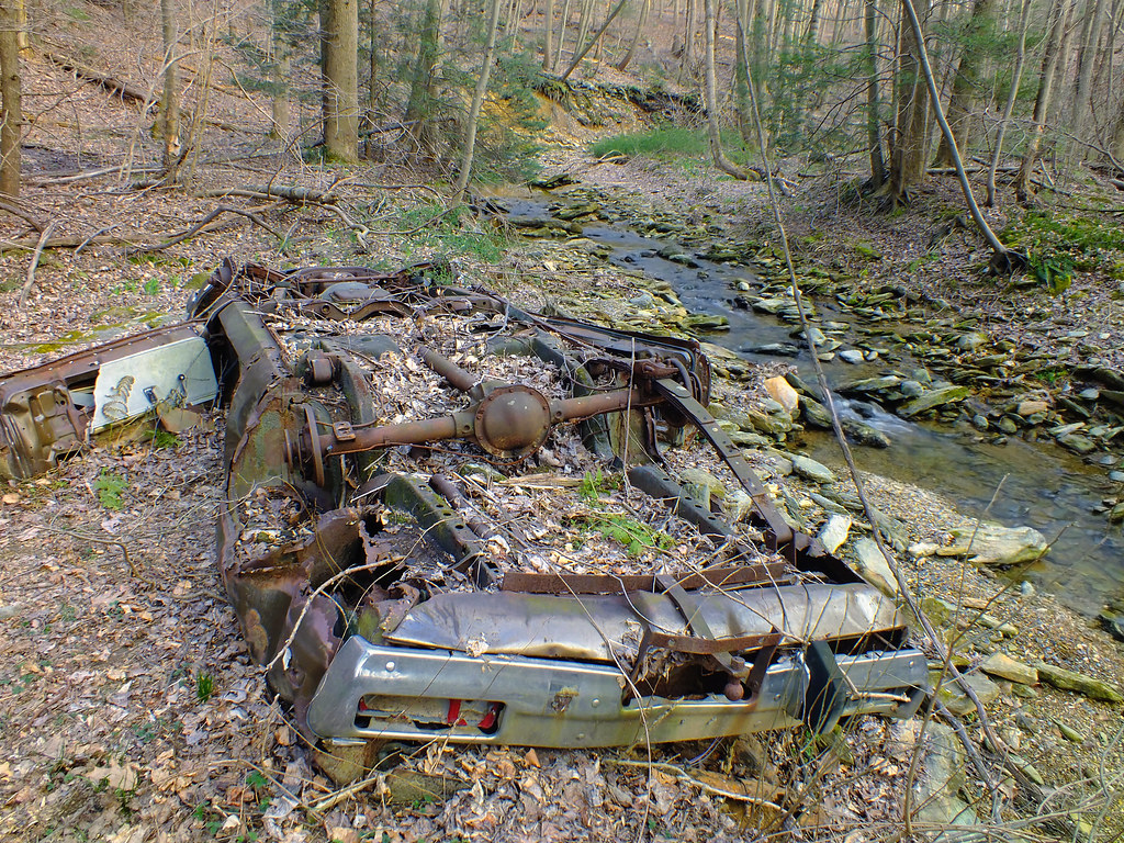 Apollo County Park (8) Old, junked car along Wilson Run, Y… Flickr