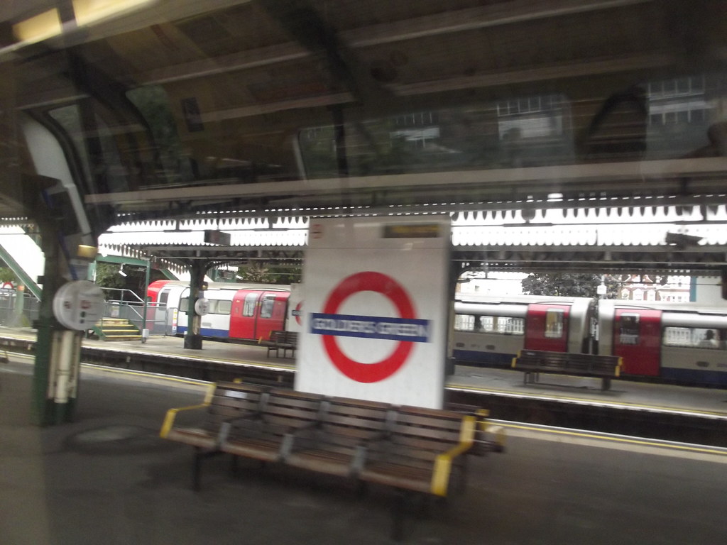 Golders Green Underground Station a photo on Flickriver