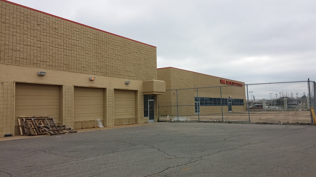 Former Super Kmart Auto and Garden Centers WEEK 20 South… Flickr