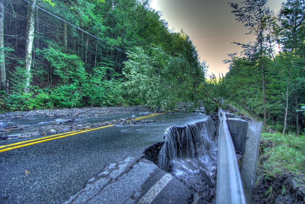 Irene in Sharon, VT HDR Route 132 Hurricane Irene ripped… Flickr
