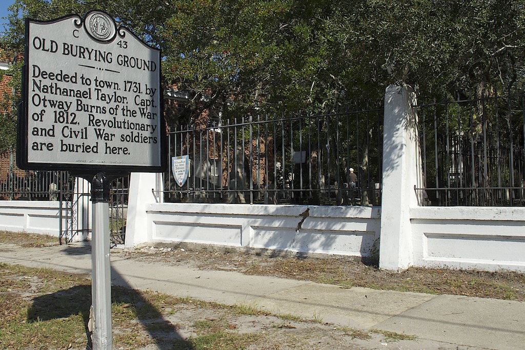 ONE OF THE OLDEST CEMETERIES IN NORTH CAROLINA BEAUFORT NC… Flickr