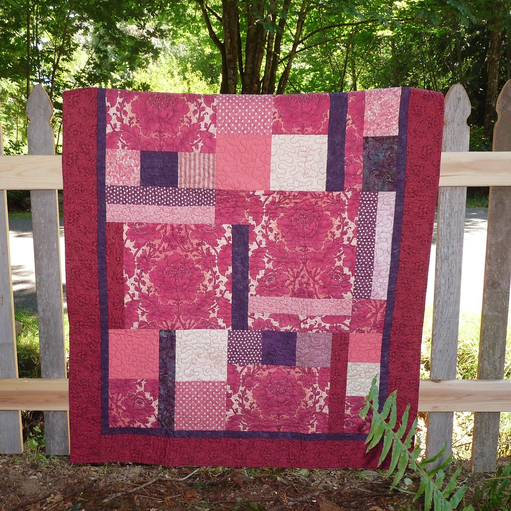 Old English Pink Roses Quilt This lovely lavender, pink, n… Flickr