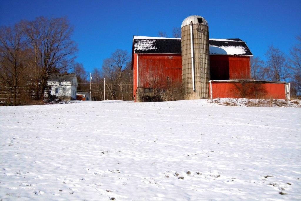 Jack's Barn Jack's barn in the fresh snow at Yenny and Mak… Flickr