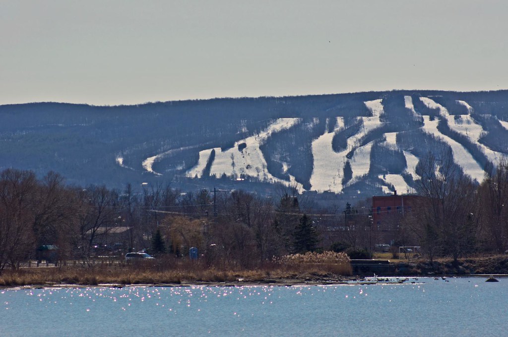 Blue Mountain, Collingwood, Ontario OurDailyChallenge Spar… Flickr