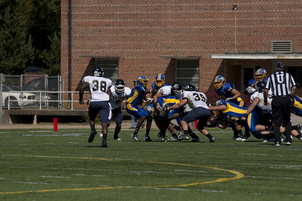 football_20111008_0057 Mars Hill University Office of Communications