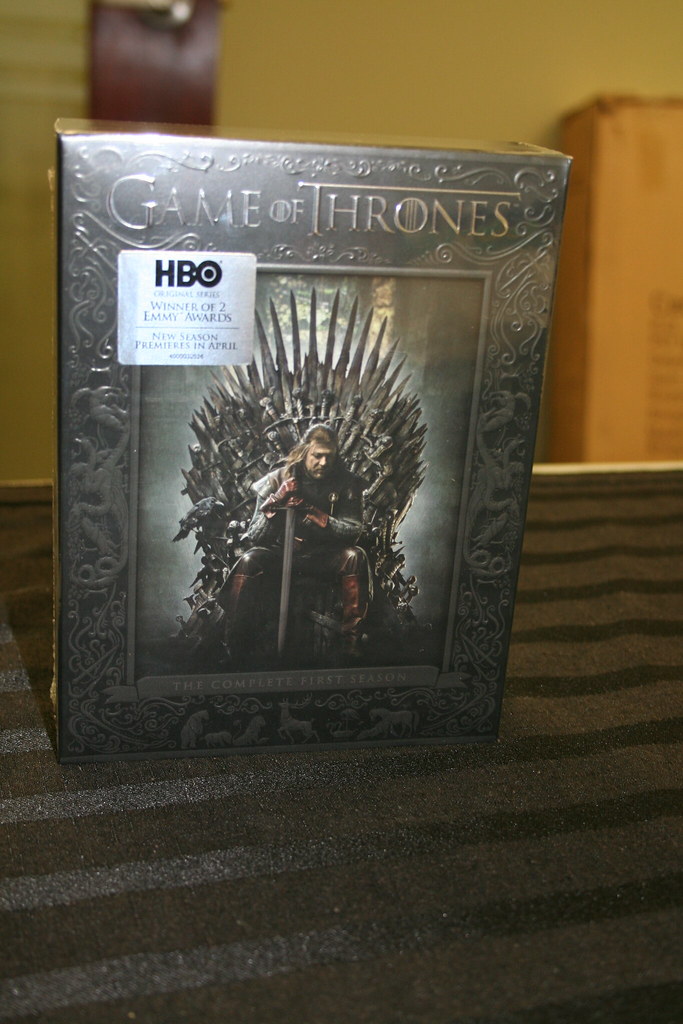 "Game of Thrones" DVD Box Set Season 1 37 Auction Item 2012 Co