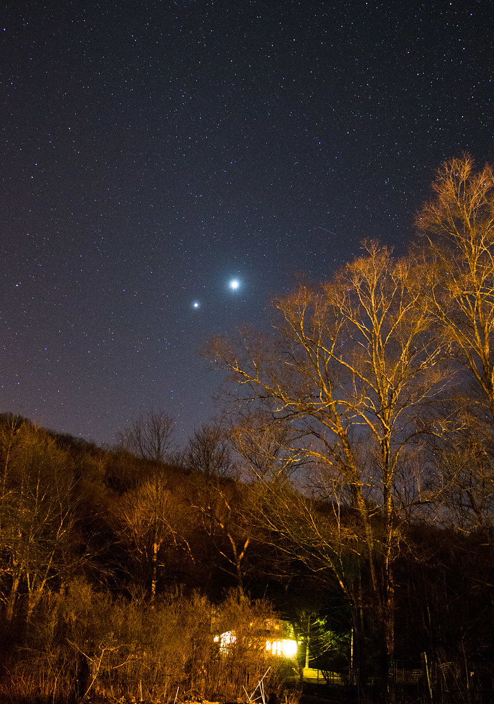 Night Sky Events 2023 Night Sky Venus Jupiter2023.jpg Jesse Wall Flickr