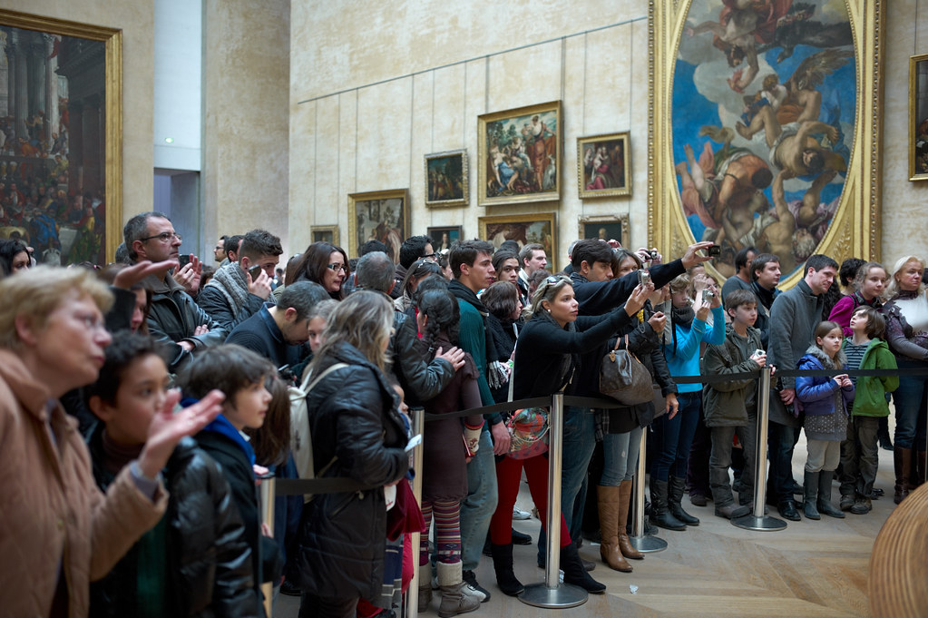 L1017351 Mona Lisa hype, Louvre, Paris Carsten Flickr