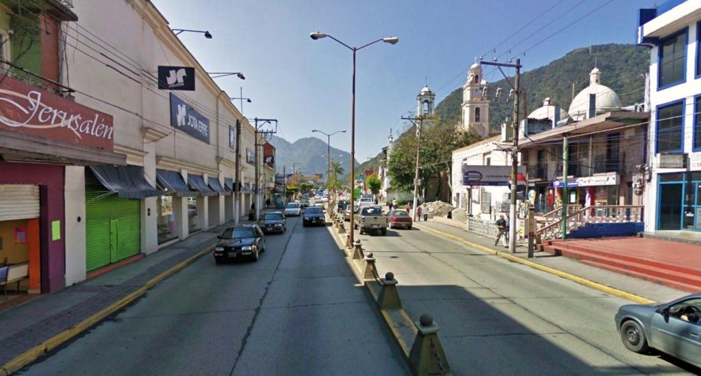 Calle Real, Orizaba, Veracruz, hoy A la derecha Los Templo… Flickr