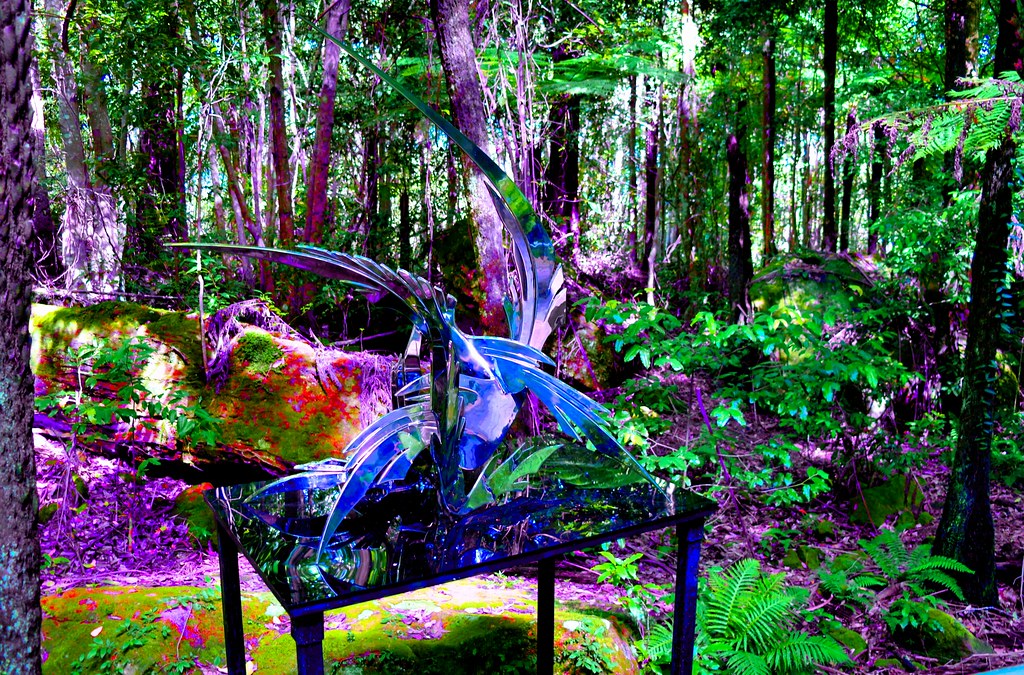 Sculpture in the forest Sculpture exhibition at Scenic Wor… Flickr
