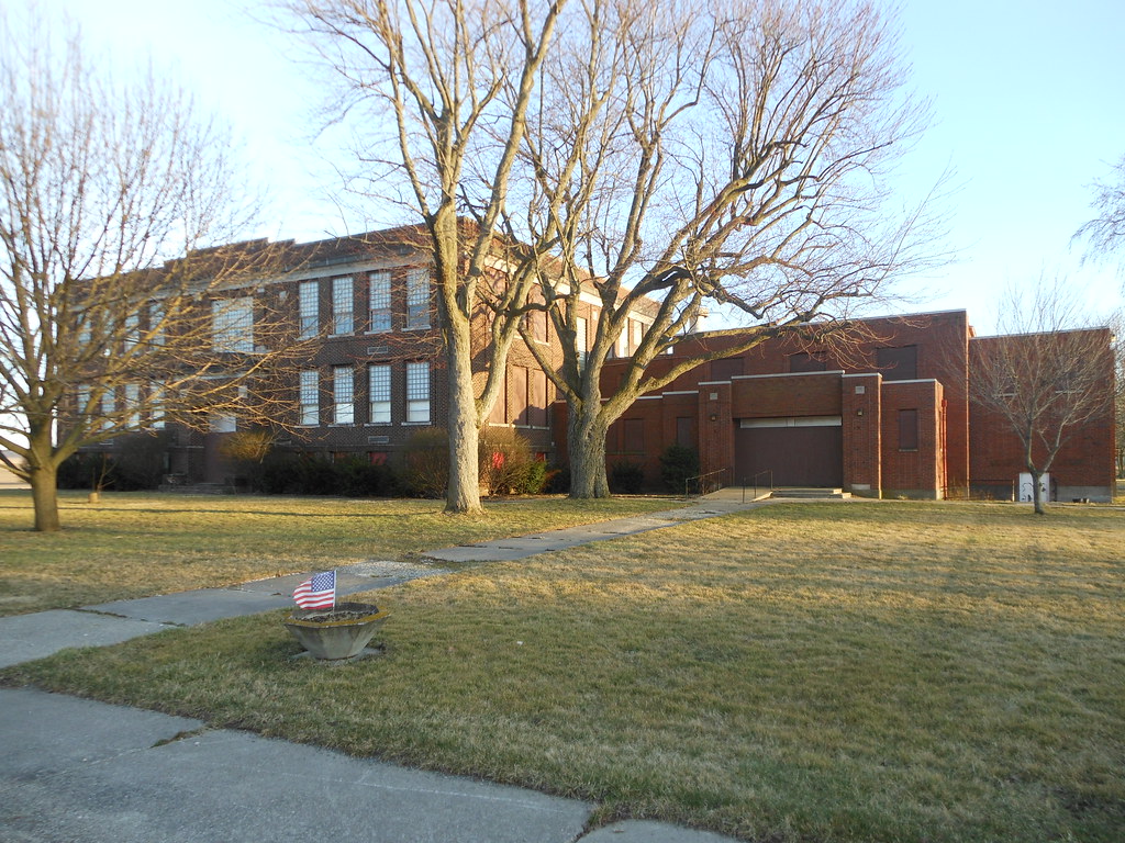 031012 Morral SchoolMorral, Ohio (1) Aaron Turner Flickr
