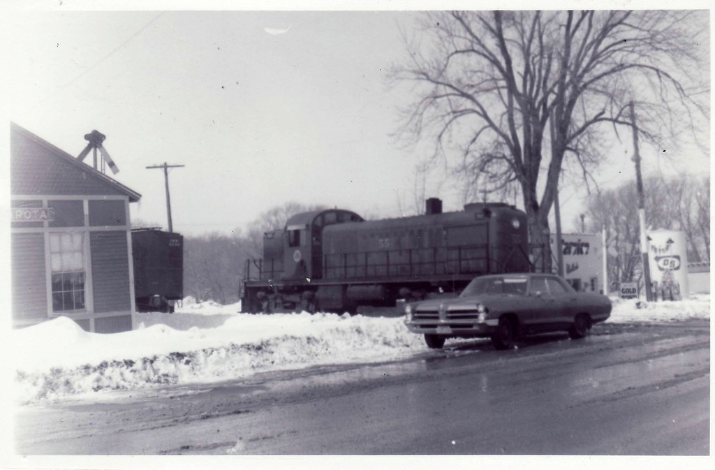 CGW No. 55 Zumbrota, MN CGW No. 55, an RS2, switches near … Flickr
