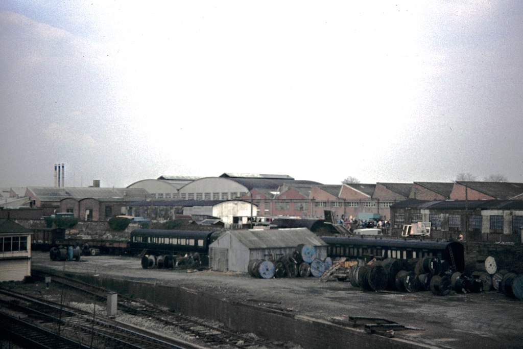 Yate, Bristol 1970s Old railway coaches at Yate Station, n… Flickr