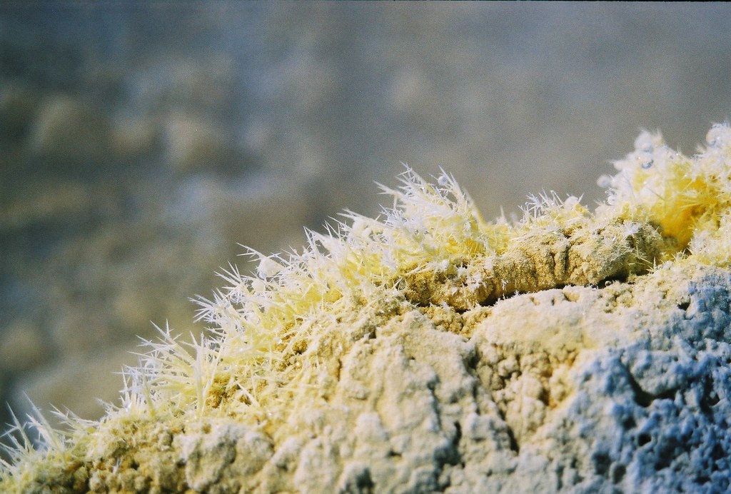 Sulfur's needles Sulfur exists in several allotropic